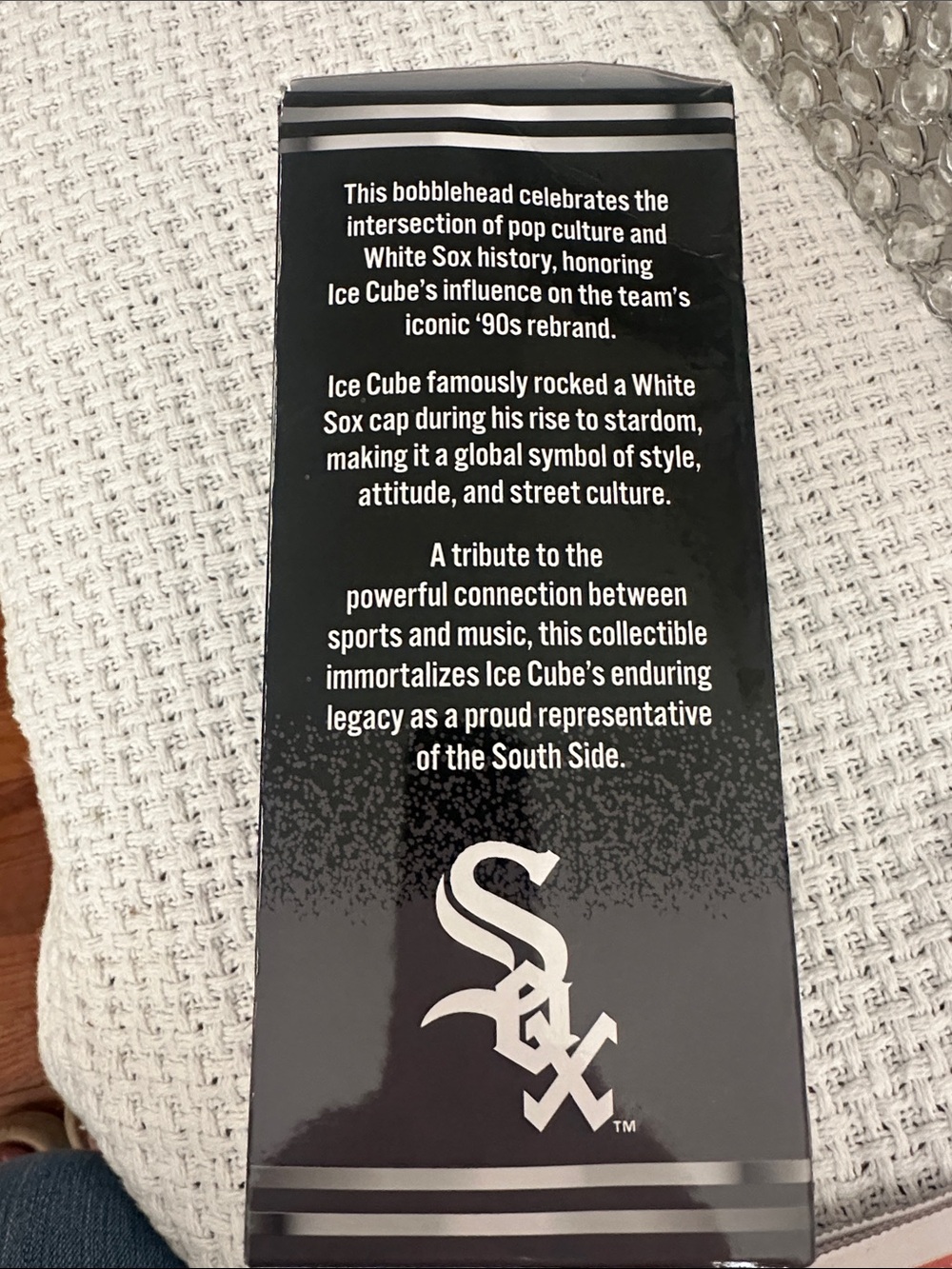 New in box Ice Cube Collectible Bobblehead Chicago white Sox - Picture 4 of 4